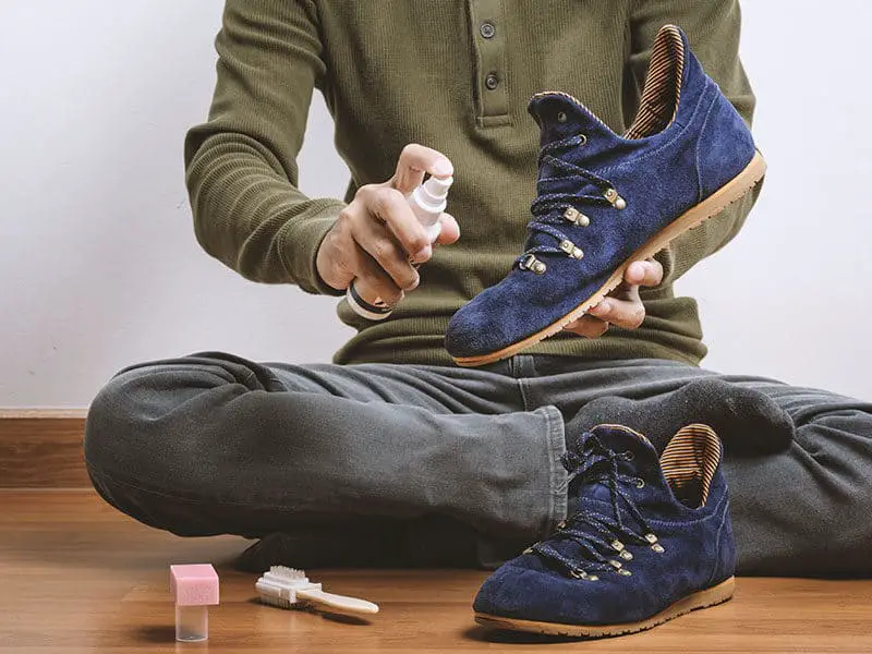 blue shoe cleaner