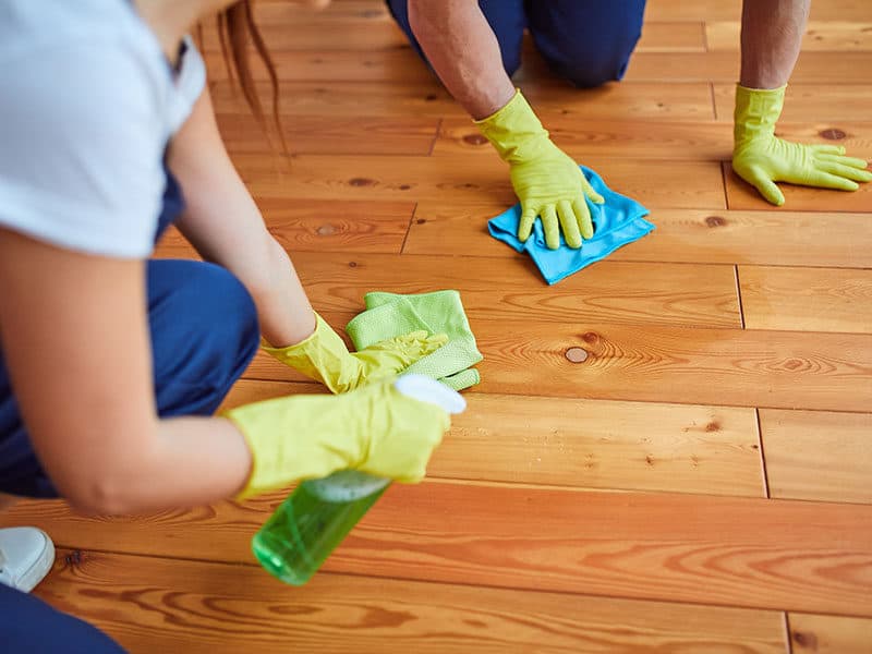 Top 15 Best Hardwood Floor Polish &amp; Restorer To Buy in 2021