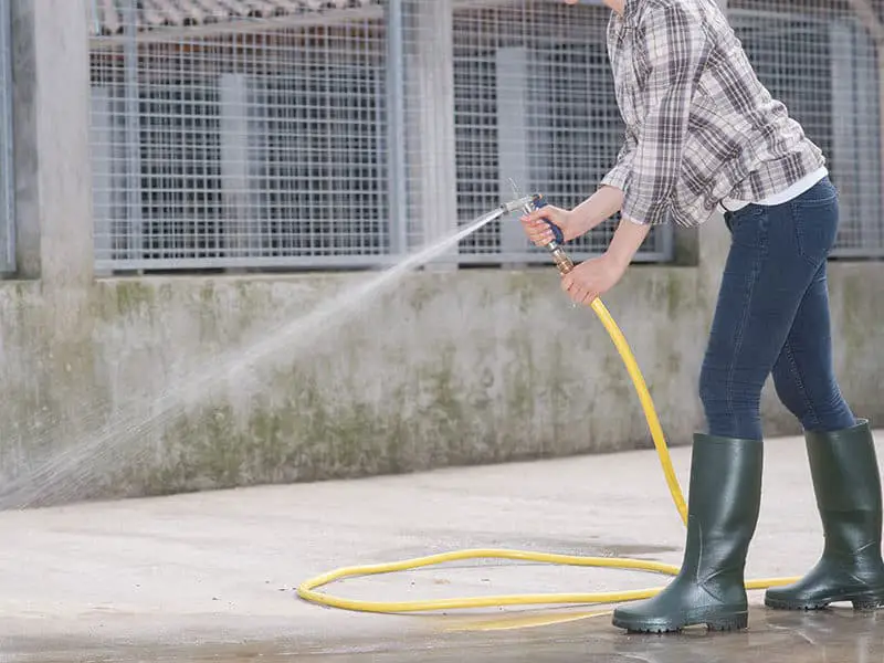 How to Remove Rust Stains From Concrete