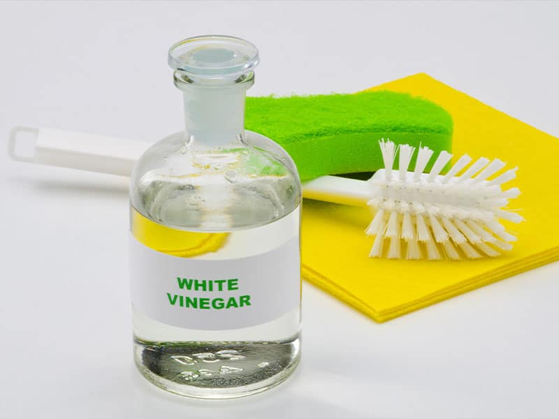 White vinegar is one of the most effective carpet cleaning solutions