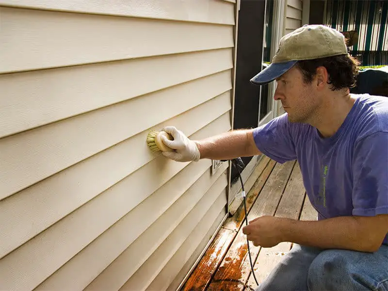 Washing Vinyl Siding