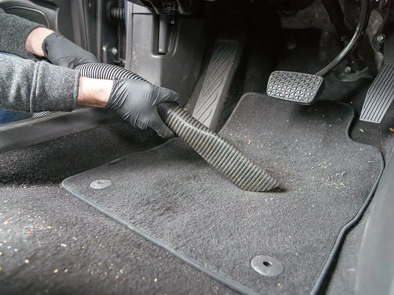 Cleaning Car Carpet Vacuum