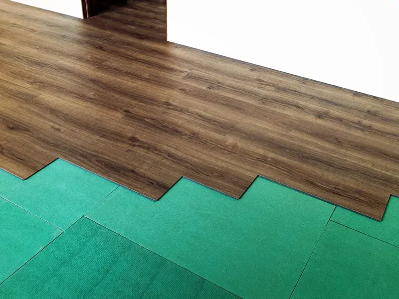 staggering vinyl plank flooring