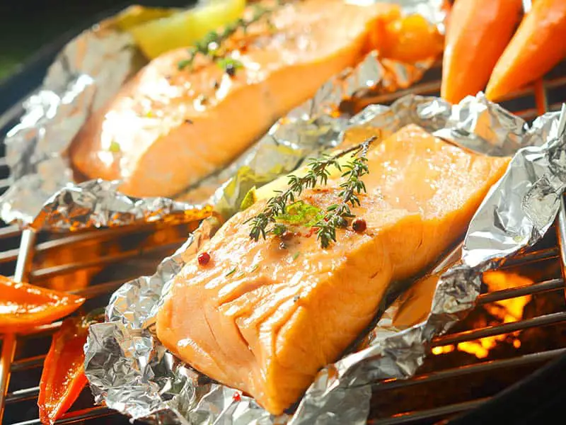 Use Of Aluminum Foil To Brush The Grates