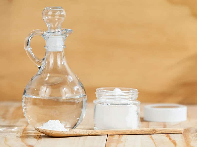 White Vinegar Baking Soda